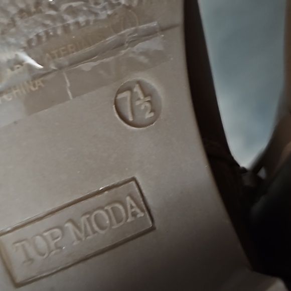 Booties - Picture 3 of 4